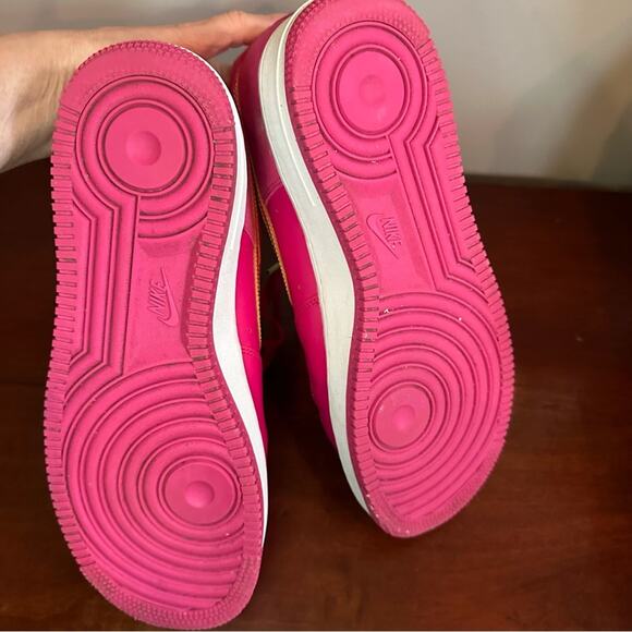 Nike Air Force 1 ‘07 LV8 Low World Tour DD9540-600 Show Sneaker mens Size 10 - Picture 10 of 13